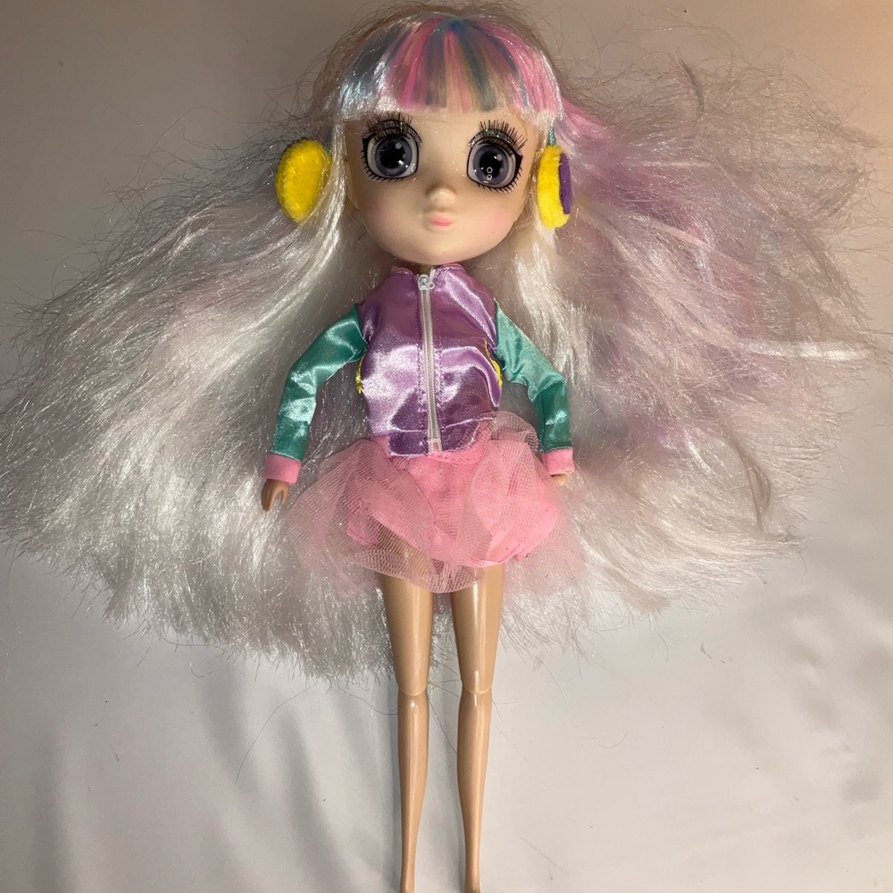Hunter Shibajuku Girls Suki Doll 13" White Pink Blue Hair + Outfit